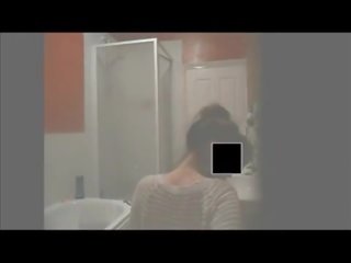Perfecta adolescente filmado en la ducha (parte 2) - go2cams.com